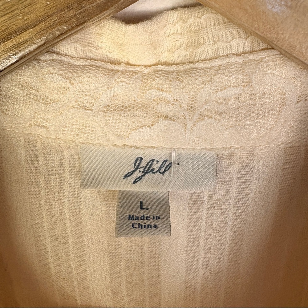 J. Jill Ivory Lace Trimmed Button Down Blouse Cottagecore Classic Office - Picture 4 of 8